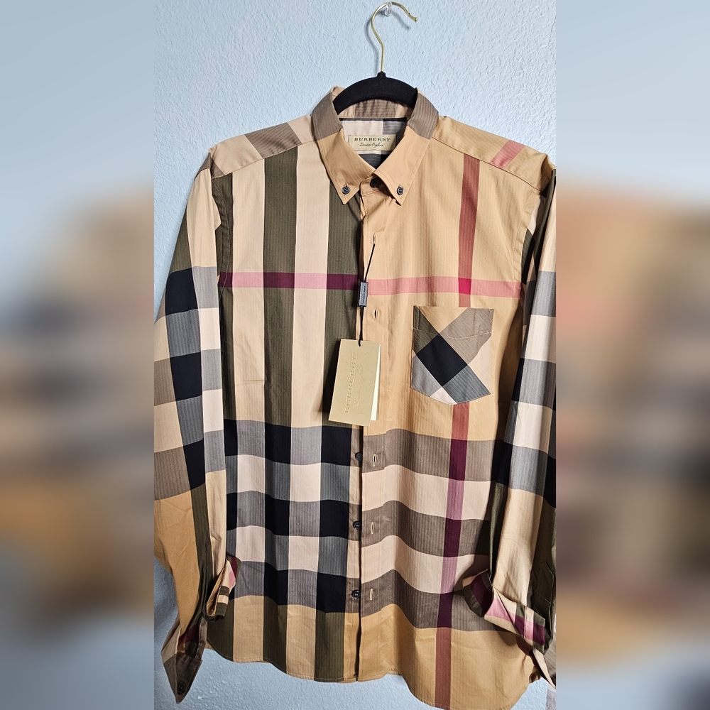 Burberry Men's long sleeve shirt THORNABY Size: Medium